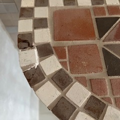 中古、修理品、壁際に置くタイプのガーデンテーブルの画像