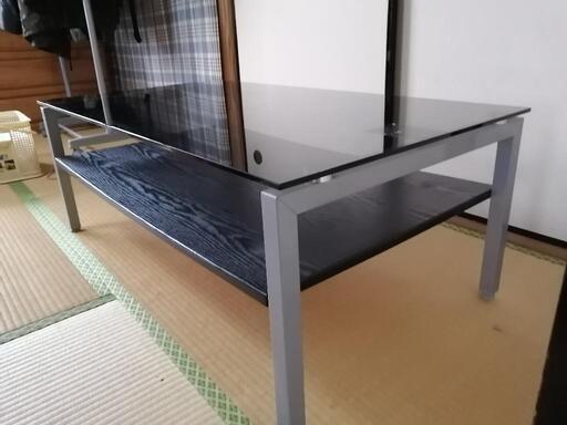 ガラステーブル