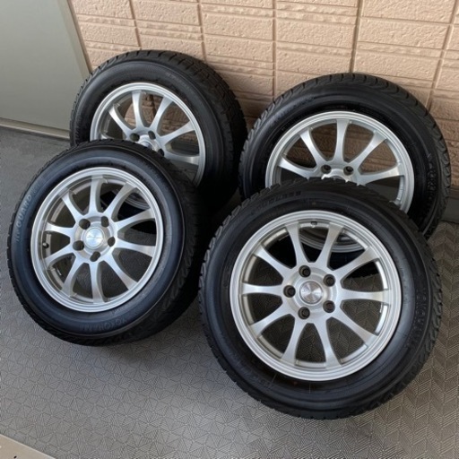 プリウスα  ホイール16 インチ