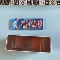 トーマス・お菓子の缶の画像