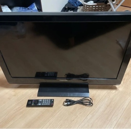 お話中32インチテレビ