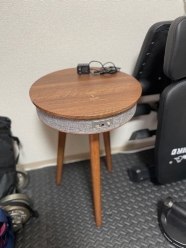 テーブルスピーカー譲ります ワイヤレス充電つき