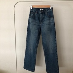 UNIQLOジーンズの画像