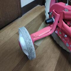 【取引中】トイザらス AVIGO 12インチ 子供用自転車 You＆Me 押し手付きの画像