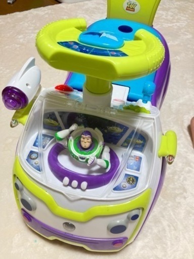 バズの乗り物　音が鳴る光るバズのスペースビーグル