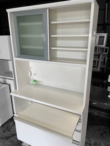 決まりました　横110cmサイズ☆食器棚　中古品ですが綺麗です☆格安♪