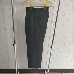 BEAMS　三つボタンスーツの画像