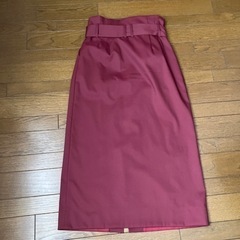 UNTITLED スカート サイズ2 ボルドーの画像