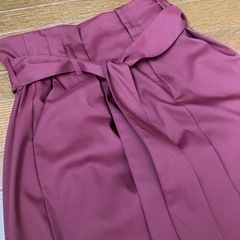 UNTITLED スカート サイズ2 ボルドーの画像