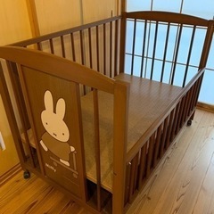 【受渡者決定】ベビーベッドとふとん差し上げますの画像