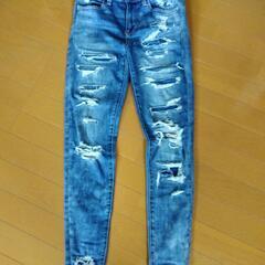 『アメリカンイーグル』 ダメージジーンズ 