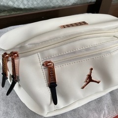 【希少】売切れました❣️ジョーダン　ボディーバッグ　ウェストバッ...