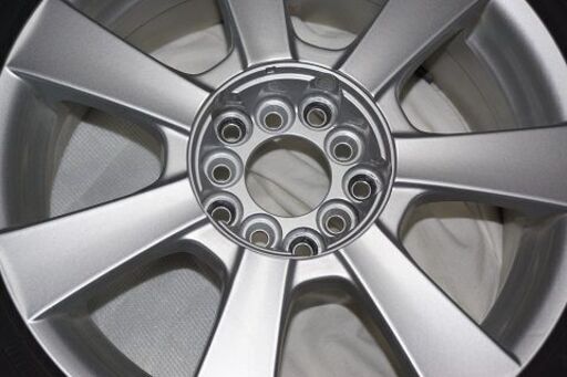 アルミホイール　スタットレスタイヤ　9800円税込　 215/70 R16インチ、16/7JJ　100/114.3、9.分山