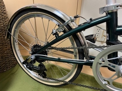 DAHON ダホンBoardwalk ボードウォークD7 2022モデル ブリティッシュグリーン