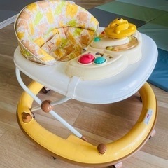 美品　歩行器
