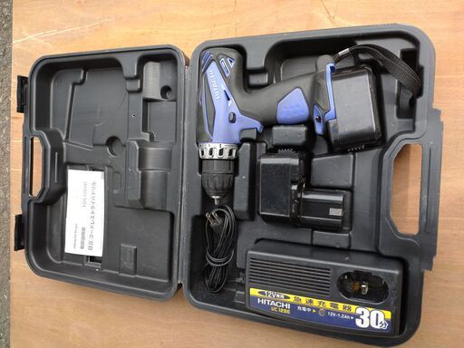 最終値下げです!HITACHI/日立12V コードレスドライバドリル FDS12DVD バッテリ×2 充電器 ケース付き 電動工具