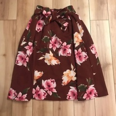 【美品】花柄スカート/Mサイズ/赤茶