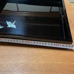 漆塗り　角盆の画像
