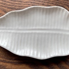 【お話中】バリ島 ジェンガラ 小皿 バナナリーフ柄 小物入れ【中古】