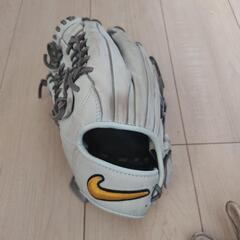 Nike ナイキ軟式一般用グローブ 左利き用 Nike ナイキ軟式一般用グローブ 左利き用 NIKE - NIKE ナイキ