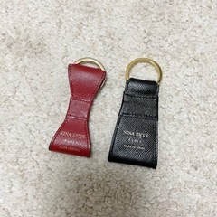 美品 ＊ NINA RICCI ニナリッチ ペア キーホルダーの画像