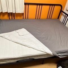 IKEA ダブル　マットレスの画像