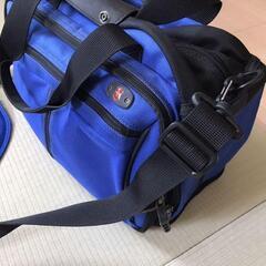 【9/28-10/7期間限定】 Victorinox ミニボストンバッグ　青の画像