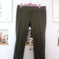 トップバリュー　8分丈ストレッチパンツ
