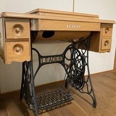 リーダー　ミシン台(ミシン本体無し)の画像
