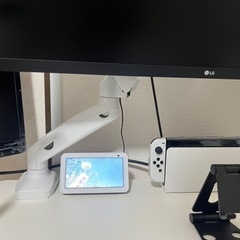 モニターアーム