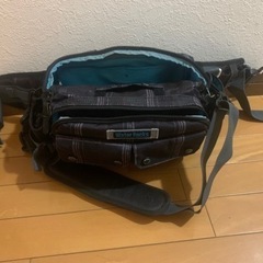 釣り用　ヒップバック　water rocks