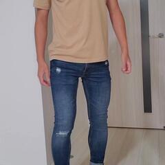 Bershkaスキニー