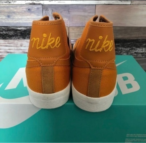 【新品未使用タグ箱付き】NIKE BLAZER MID プレミアム