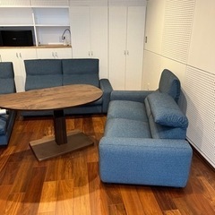 大塚家具　昇降式テーブルの画像