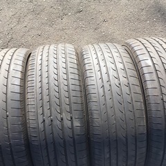 バリ山 ブルーアースRV02 215/65R16 2020年製 4本セット アルファード等