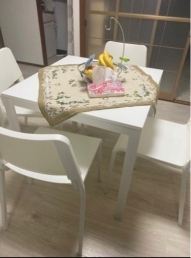 IKEAダイニングテーブル　チェア×4