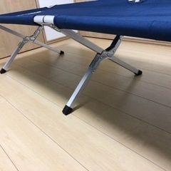 アウトドアコットの画像