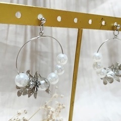 ピアス　パール　お花　ブライダルアクセサリー　ウェディング　前撮...