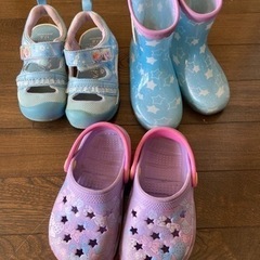 女の子　水着　サンダル　レインブーツの画像