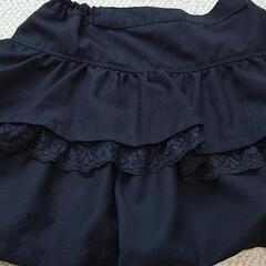 ブラウス97  黒スカート110  の画像