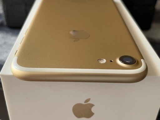iPhone7 32GB ゴールド SIMフリー