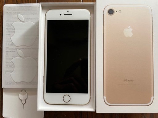 iPhone7 32GB ゴールド SIMフリー