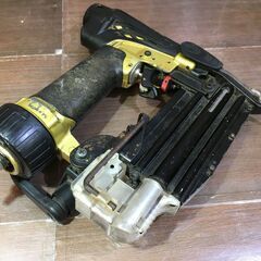 ★値下げ★ 日立　NP55HM　高圧ピン釘打機　中古品　※エアダスタボタン不良有　【ハンズクラフト宜野湾店】の画像