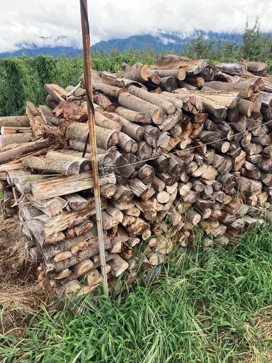 欅　けやき　薪　マキ　軽トラ山盛り