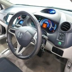 シンプルなハイブリッド車