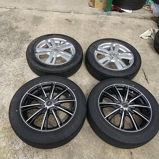 まだまだあります。16インチタイヤ4本セット