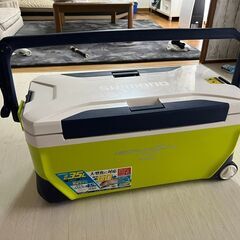 シマノ スペーザライト 350 キャスター付 LC-135M ライムグリーン / クーラーボックス