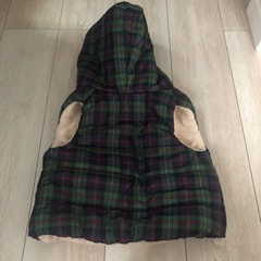 80㎝　キムラタン　リバーシブルボアベストの画像