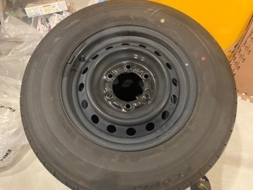 さらに値下げしました。ハイエース　タイヤホイールセット　走行10000キロぐらい