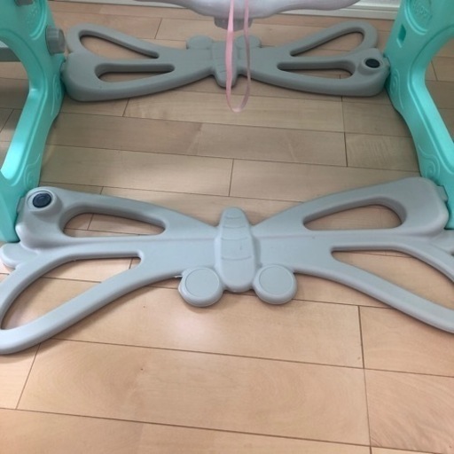 室内遊具　ブランコ　すべり台